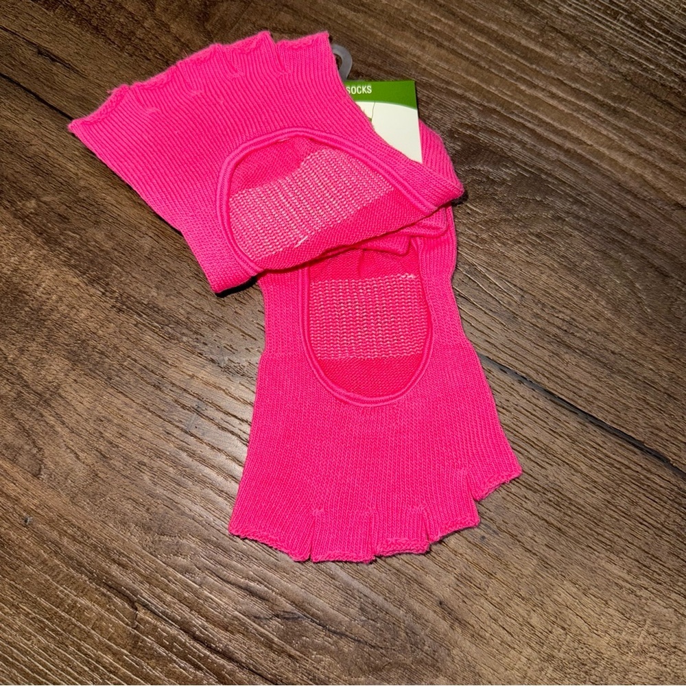 NWT Women’s 100% Cotton Anti-Slip Half Toe Socks - Picture 2 of 3